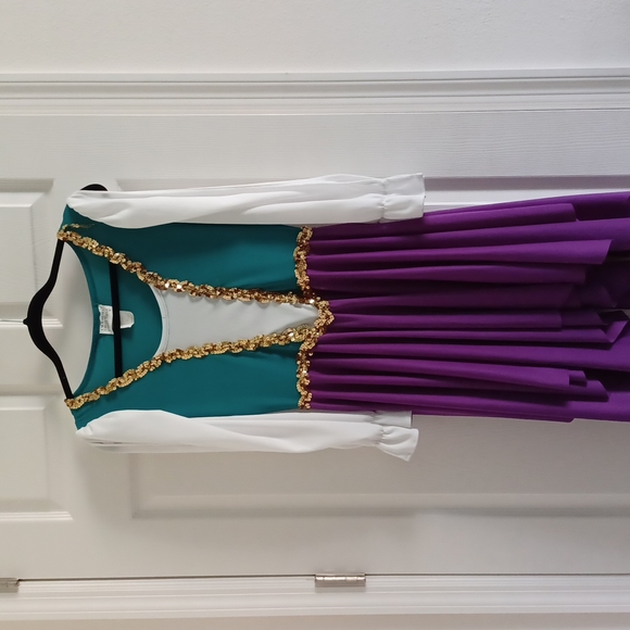 Gypsy Girl Costume - Picture 2 of 13